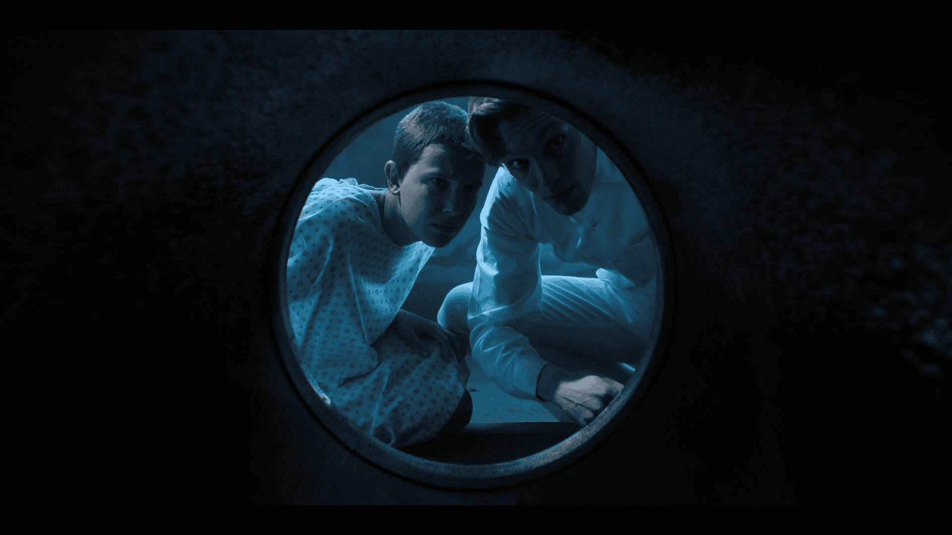 Stranger Things Wouldn't Have Been Written Without M. Night Shyamalan - Stranger Things M. Night Shyamalan Influence