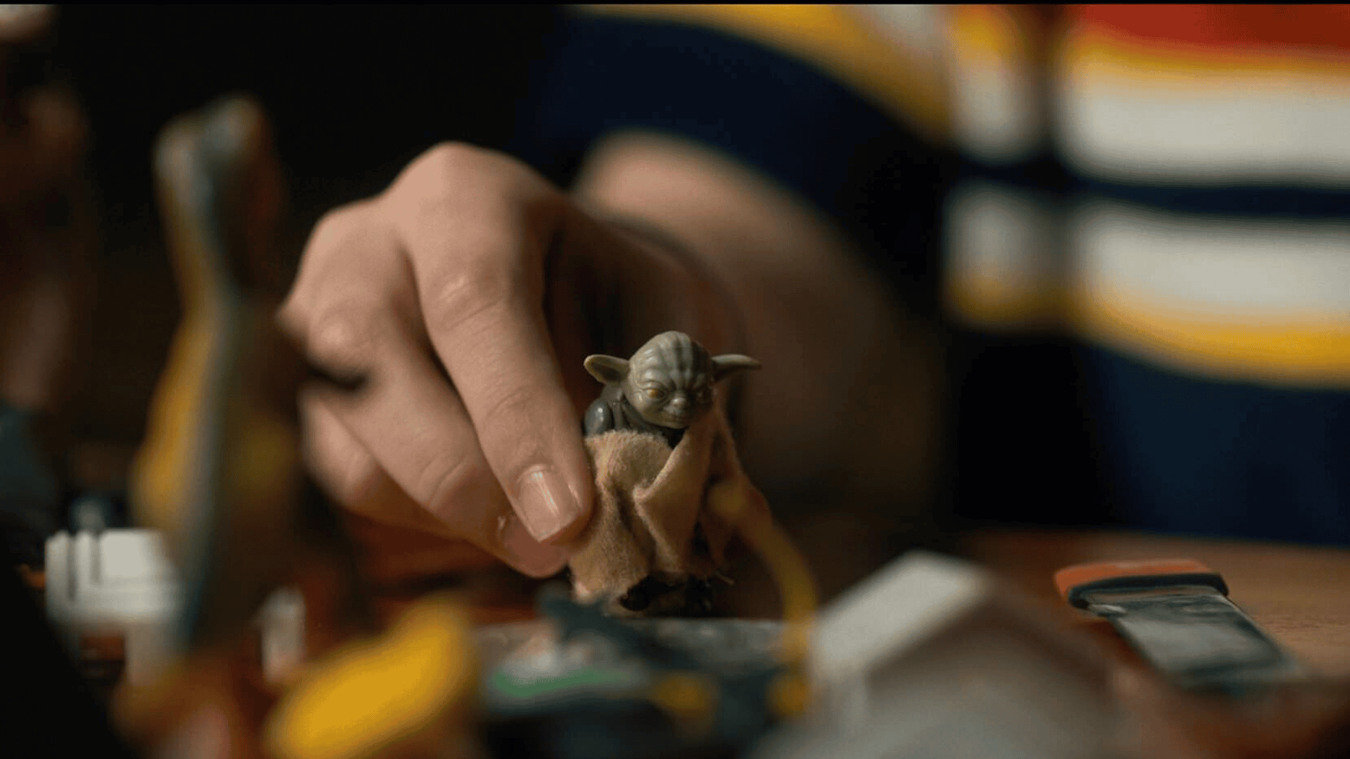 There Is A Eleven, Mike And Yoda Easter Egg In Stranger Things - Stranger Things Yoda Easter Egg