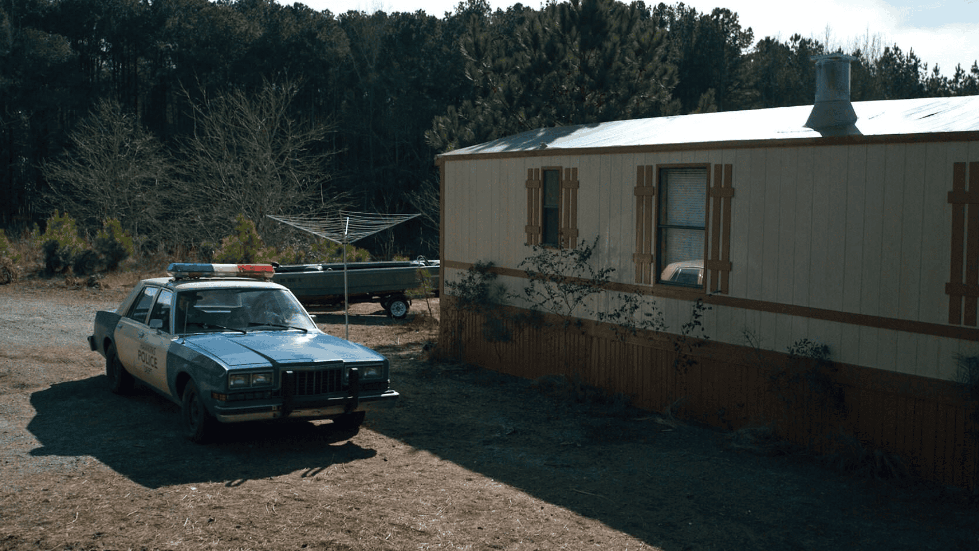 Why Jim Hopper’s Trailer In Stranger Things Only Cost $1 - Jim Hopper's Trailer Stranger Things